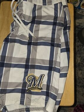 Men's Milwaukee Brewers Baseball - Blue Plaid Swim Board Shorts - Medium - GUC